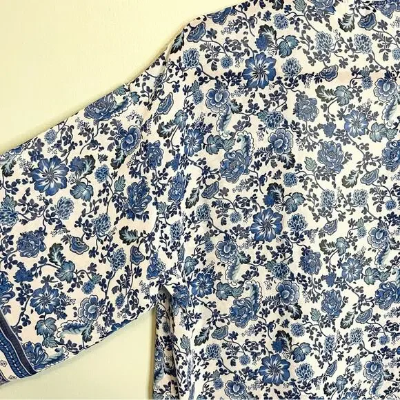 H&M Blue Floral Overthrow Shawl Size Medium - Picture 4 of 9